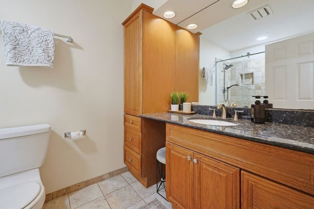 389 Neponset St D, Norwood, MA 02062