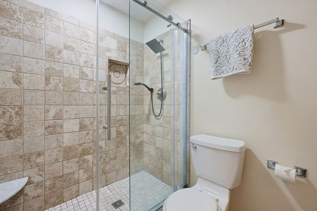 389 Neponset St D, Norwood, MA 02062