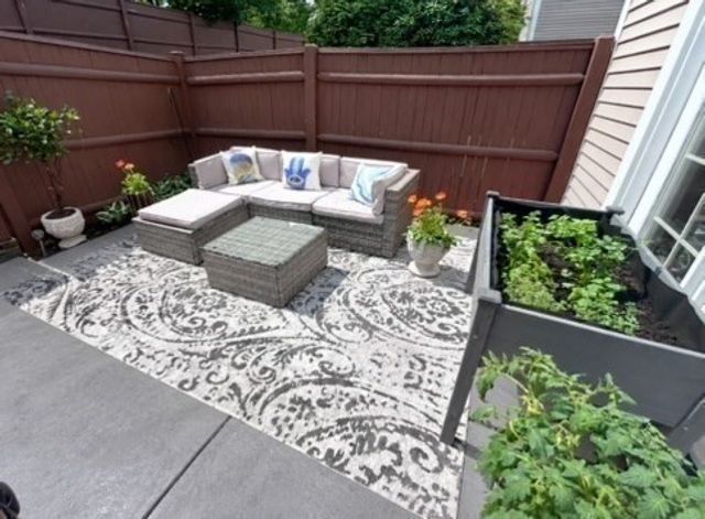 389 Neponset St D, Norwood, MA 02062