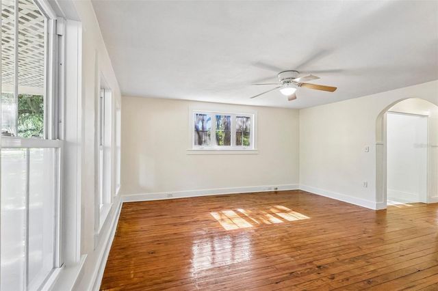 1190 OLD MOUNT DORA ROAD, Eustis, FL 32726