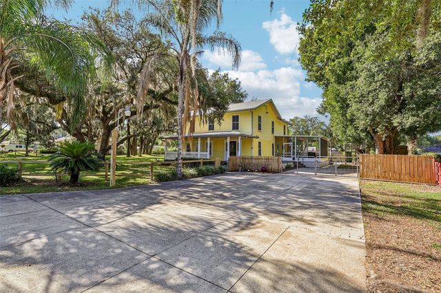 1190 OLD MOUNT DORA ROAD, Eustis, FL 32726