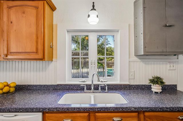 1190 OLD MOUNT DORA ROAD, Eustis, FL 32726