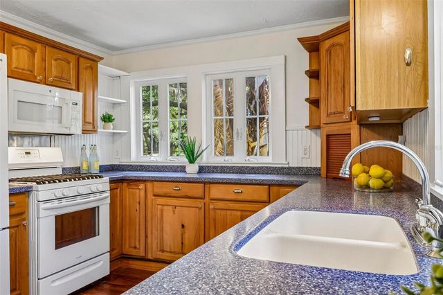 1190 OLD MOUNT DORA ROAD, Eustis, FL 32726