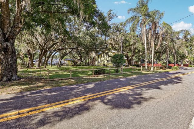 1190 OLD MOUNT DORA ROAD, Eustis, FL 32726