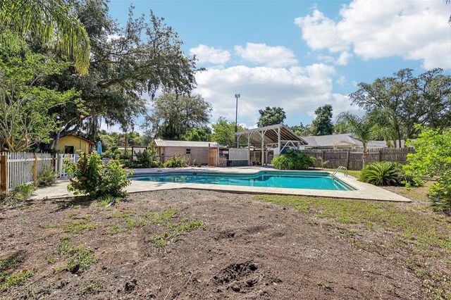 1190 OLD MOUNT DORA ROAD, Eustis, FL 32726