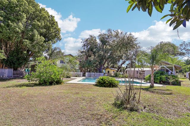 1190 OLD MOUNT DORA ROAD, Eustis, FL 32726