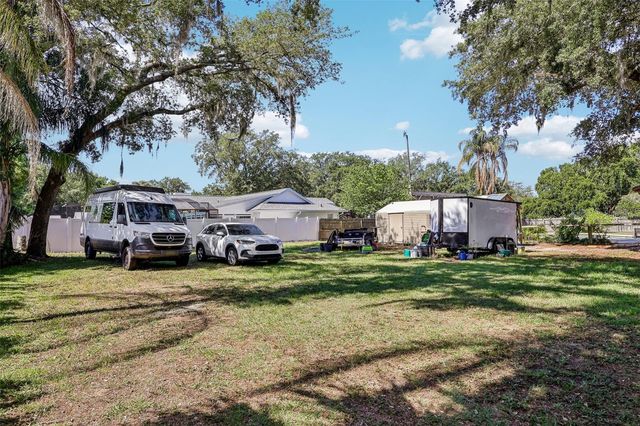 1190 OLD MOUNT DORA ROAD, Eustis, FL 32726