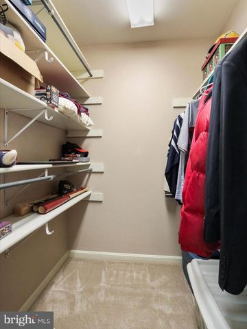 11025 EASTWOOD DR, Hagerstown, MD 21742