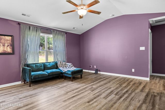 350 Hartfield Lane, Loudon, TN 37774