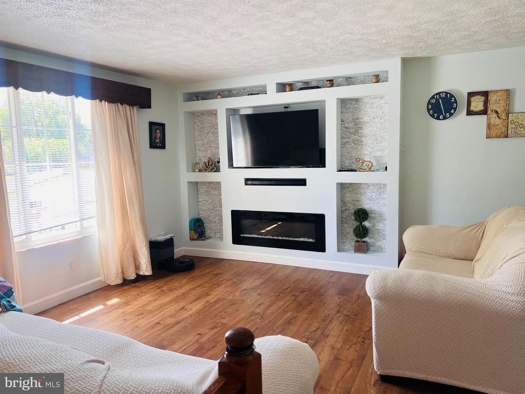 2210 MONOCACY, Essex, MD 21221