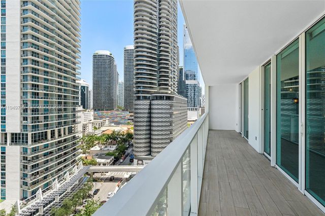 1080 SW Brickell Ave 1401, Miami, FL 33131