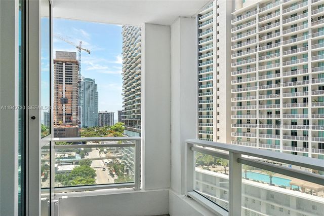 1080 SW Brickell Ave 1401, Miami, FL 33131