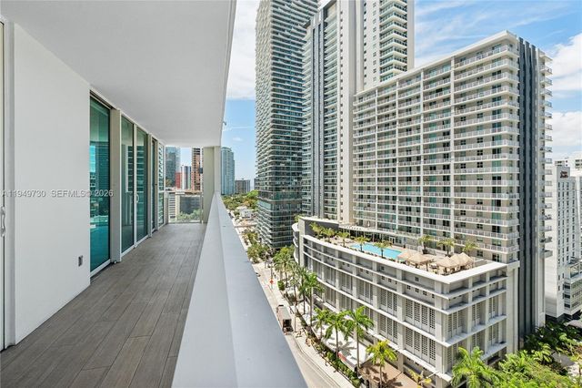 1080 SW Brickell Ave 1401, Miami, FL 33131