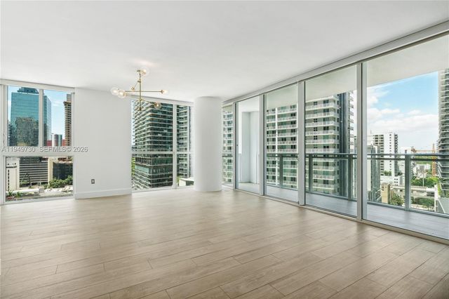 1080 SW Brickell Ave 1401, Miami, FL 33131