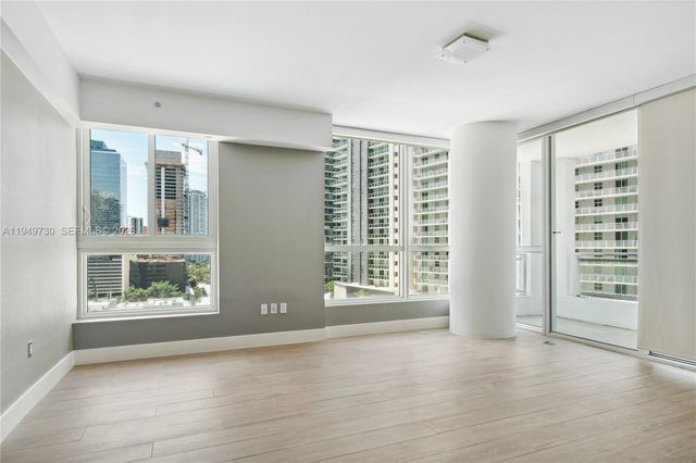 1080 SW Brickell Ave 1401, Miami, FL 33131