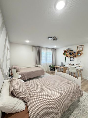 2352 S Valley View Lane, Springfield, MO 65809