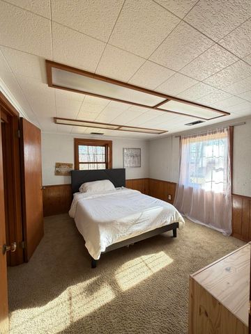 2352 S Valley View Lane, Springfield, MO 65809