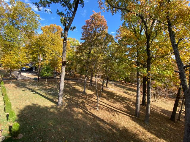 2352 S Valley View Lane, Springfield, MO 65809