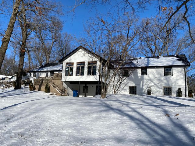 2352 S Valley View Lane, Springfield, MO 65809