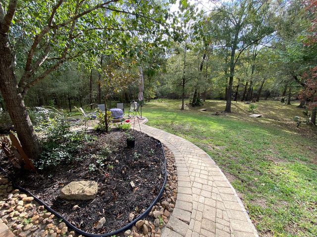 201 Davis Hill, Cleveland, TX 77327