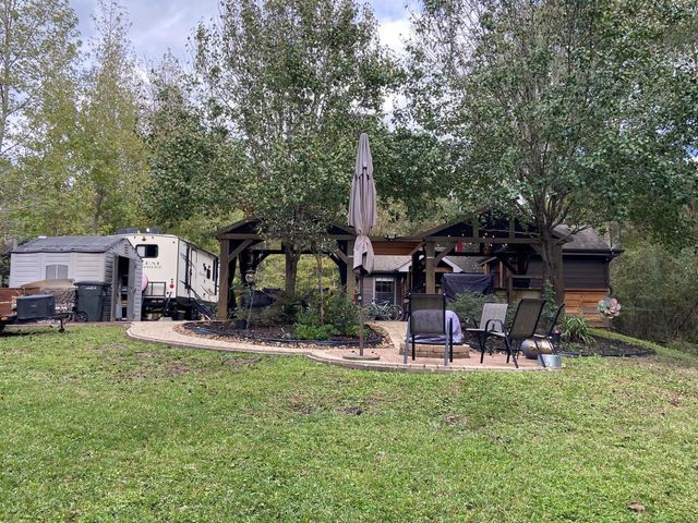 201 Davis Hill, Cleveland, TX 77327