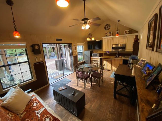 201 Davis Hill, Cleveland, TX 77327