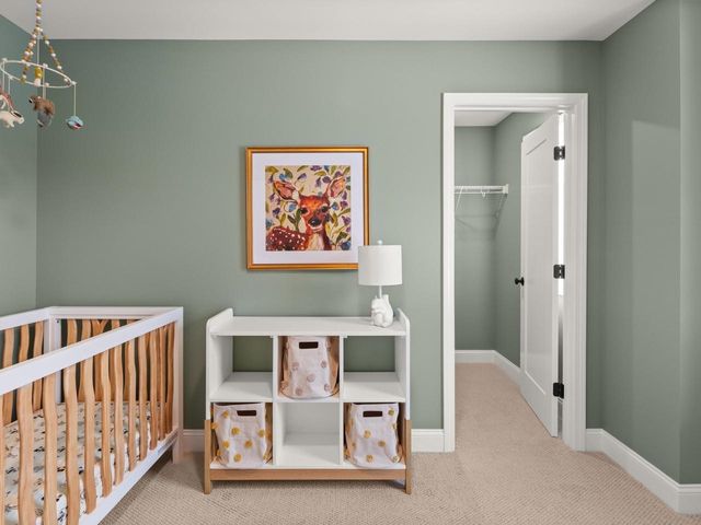 27 Leo Lane, South Burlington, VT 05403