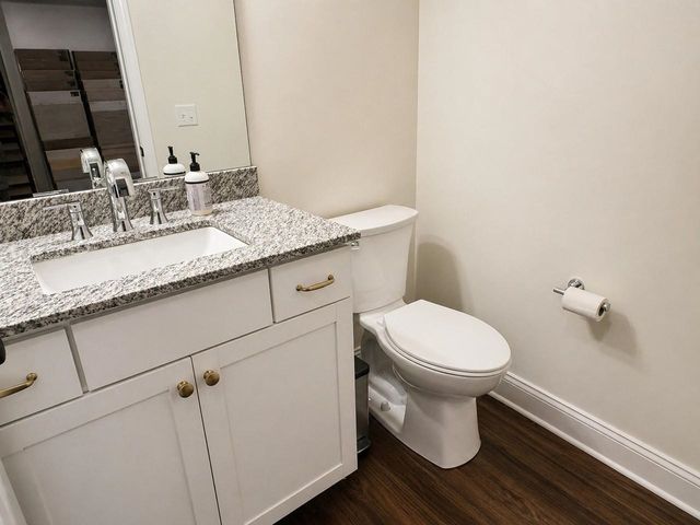 27 Leo Lane, South Burlington, VT 05403