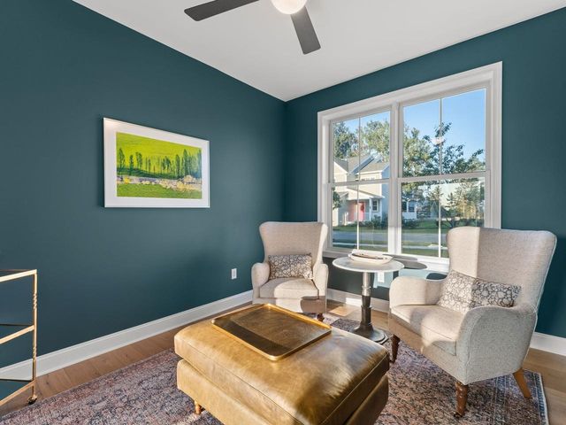 27 Leo Lane, South Burlington, VT 05403