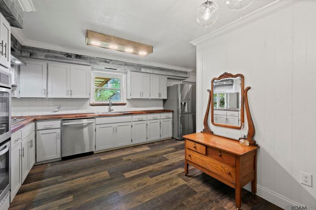5638 Cypress St, St Francisville, LA 70775