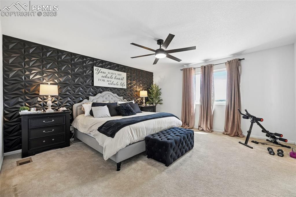 Image 12 of property listing at 8177 Buffalo Horn Drive, Colorado Springs, CO 80925