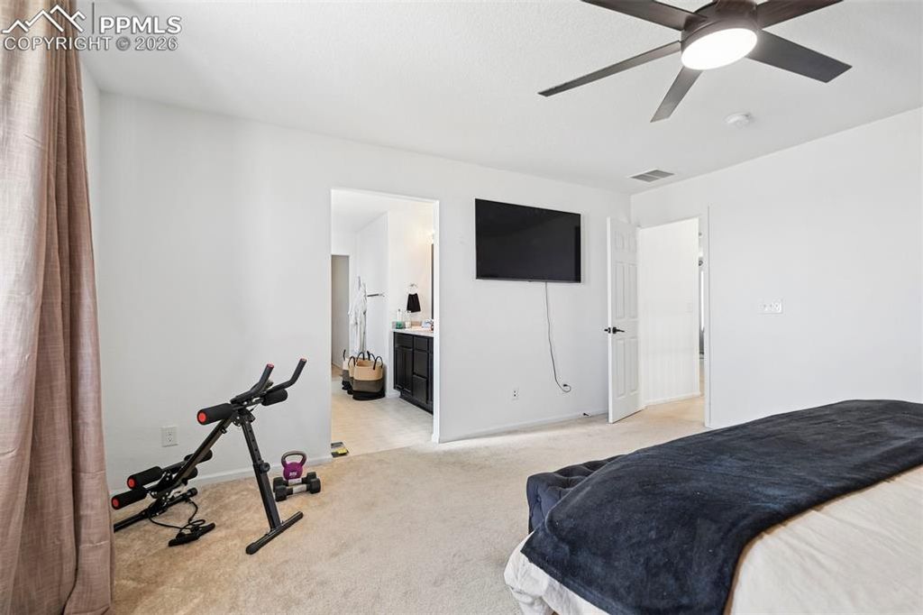 Image 15 of property listing at 8177 Buffalo Horn Drive, Colorado Springs, CO 80925