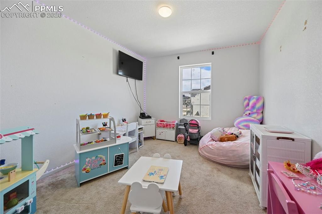 Image 35 of property listing at 8177 Buffalo Horn Drive, Colorado Springs, CO 80925