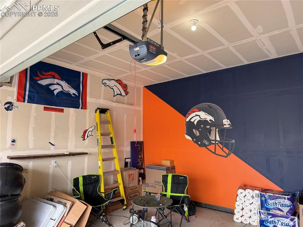 Image 43 of property listing at 8177 Buffalo Horn Drive, Colorado Springs, CO 80925