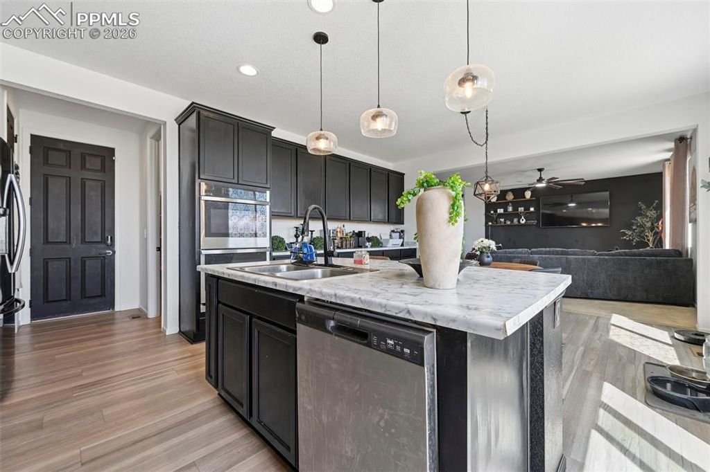 Image 7 of property listing at 8177 Buffalo Horn Drive, Colorado Springs, CO 80925