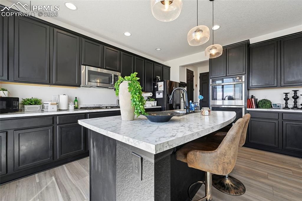 Image 9 of property listing at 8177 Buffalo Horn Drive, Colorado Springs, CO 80925