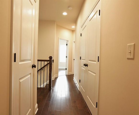 6534 Marlowe Gren Way, Suwanee, GA 30024