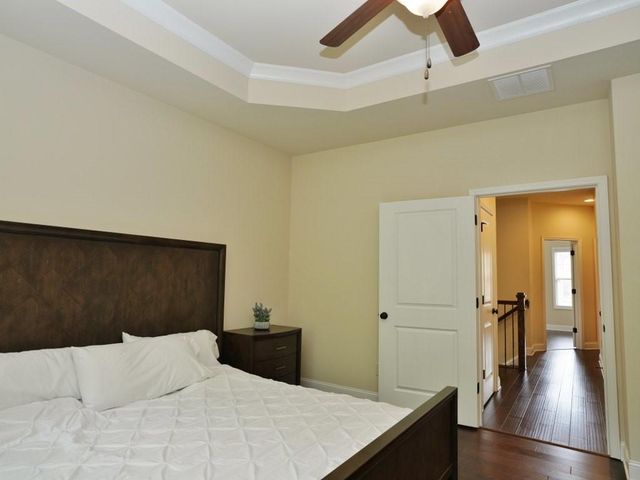 6534 Marlowe Gren Way, Suwanee, GA 30024
