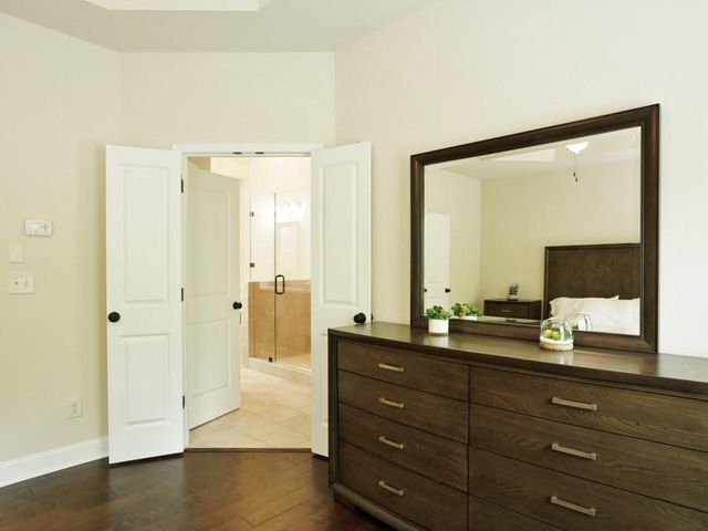 6534 Marlowe Gren Way, Suwanee, GA 30024