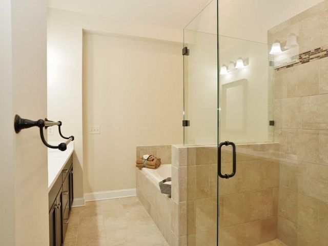 6534 Marlowe Gren Way, Suwanee, GA 30024