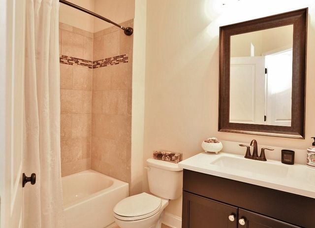 6534 Marlowe Gren Way, Suwanee, GA 30024