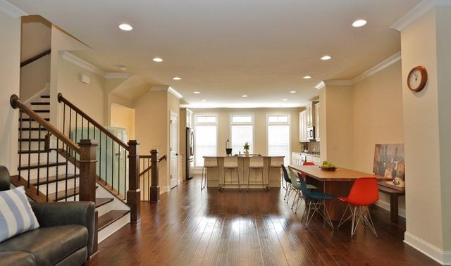 6534 Marlowe Gren Way, Suwanee, GA 30024