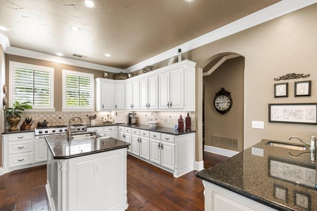 539 Ridge Point Drive, Heath, TX 75126