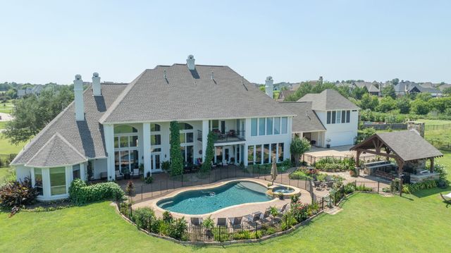 539 Ridge Point Drive, Heath, TX 75126