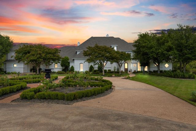 539 Ridge Point Drive, Heath, TX 75126