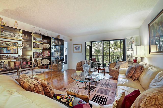 6037 Pointe Regal Circle 403, Delray Beach, FL 33484