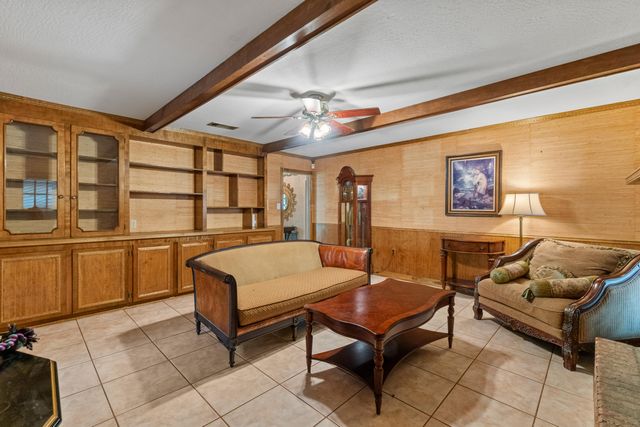 1212 Marie St., Hattiesburg, MS 39402