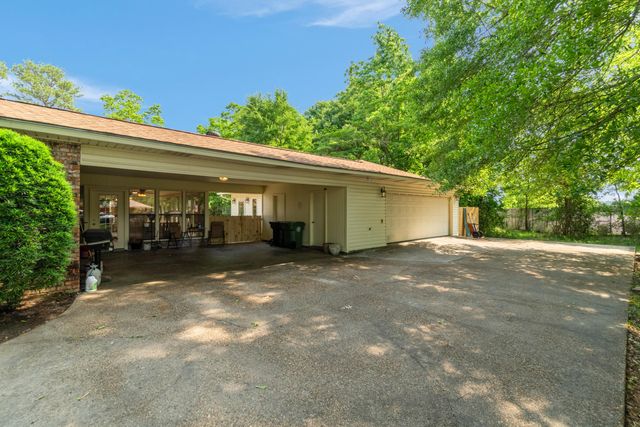 1212 Marie St., Hattiesburg, MS 39402