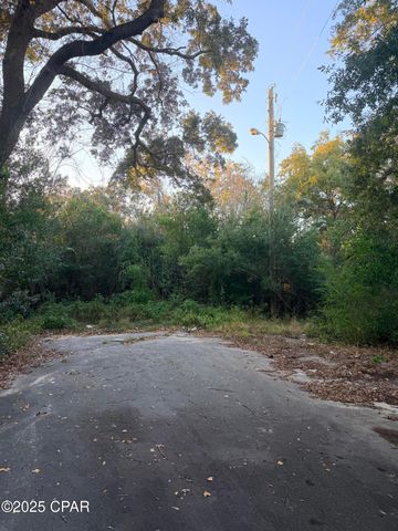 000 Fountain Avenue, Panama City, FL 32405