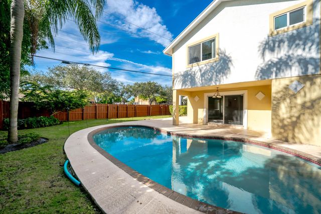 302 NE 36th Street, Boca Raton, FL 33429